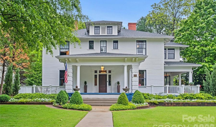 2100 The Plaza Rd, Charlotte, NC 28205 - 4 Beds, 4 Bath
