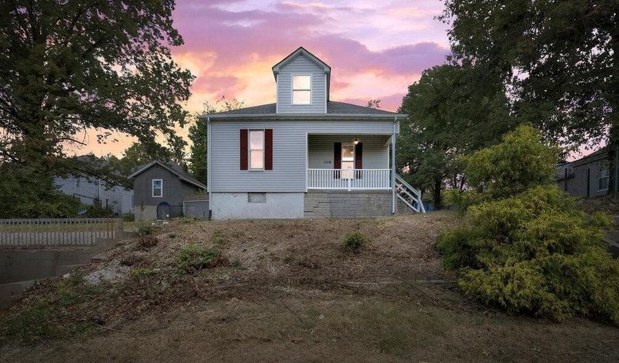 1116 E 5th St, Alton, IL 62002 - 3 Beds, 1 Bath