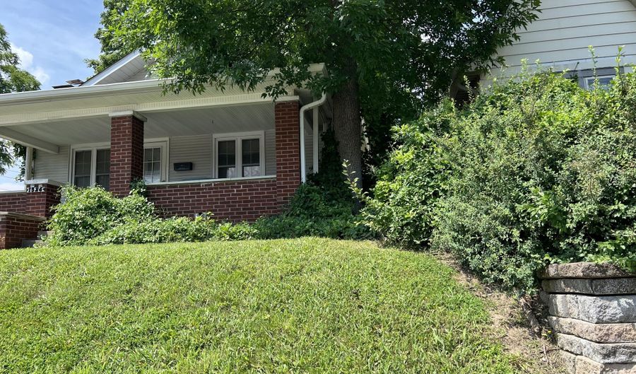 1526 Main St, Beech Grove, IN 46107 - 2 Beds, 1 Bath