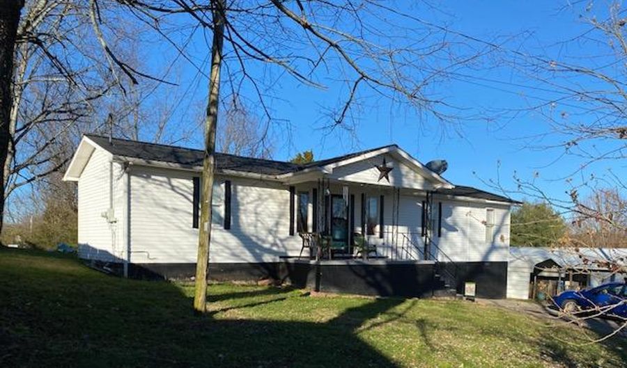 114 Clinton St, Albany, KY 42602 - 2 Beds, 1 Bath