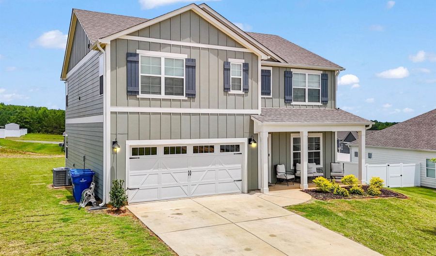 3001 SPECKLEBELLY Way, Alabaster, AL 35007 - 5 Beds, 3 Bath