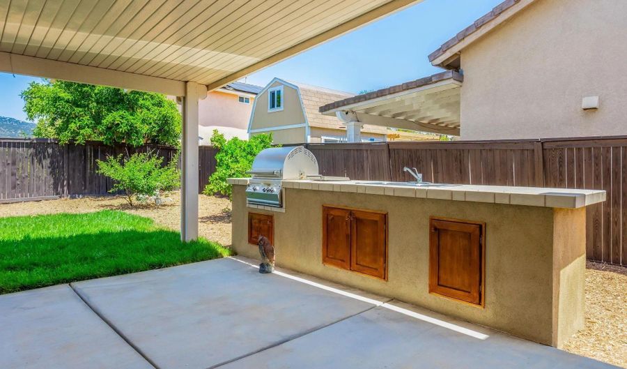 2451 Linda Ct, Escondido, CA 92027 - 4 Beds, 2 Bath