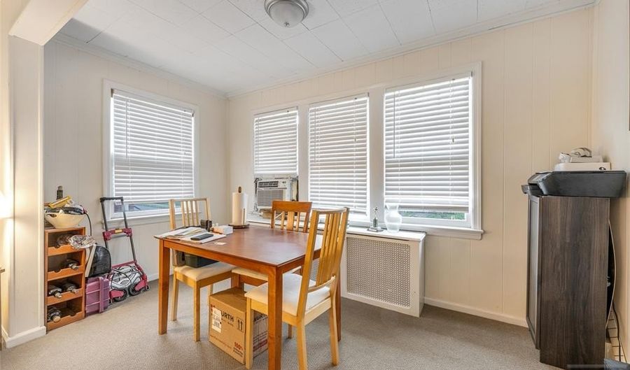 109 Bergen Ave, Bergenfield, NJ 07621 - 2 Beds, 2 Bath
