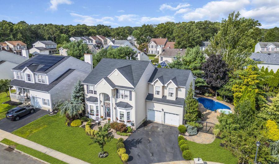 6 Surle Ct, Bayville, NJ 08721 - 4 Beds, 3 Bath