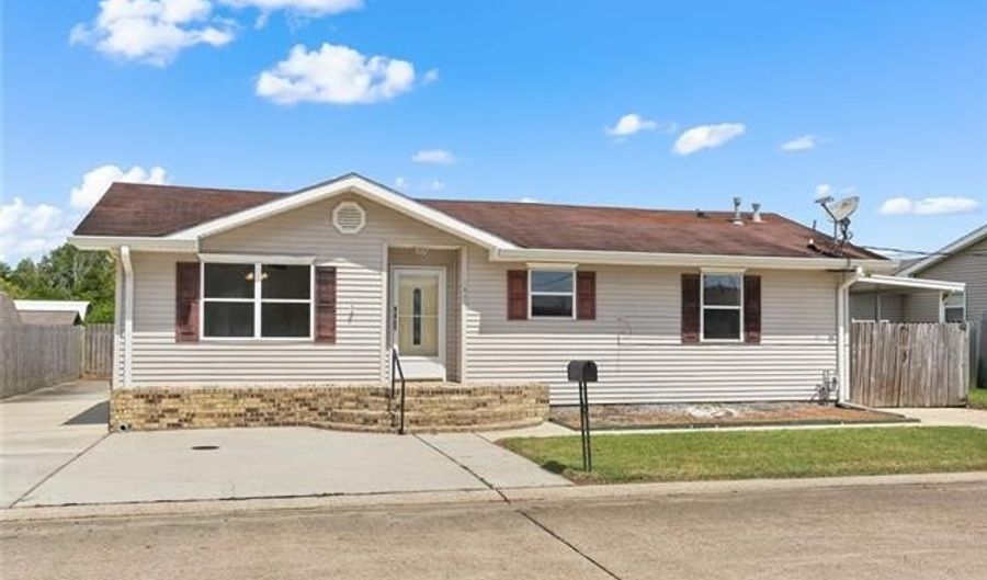 1403 W FIRST St, Belle Chasse, LA 70037 - 3 Beds, 2 Bath