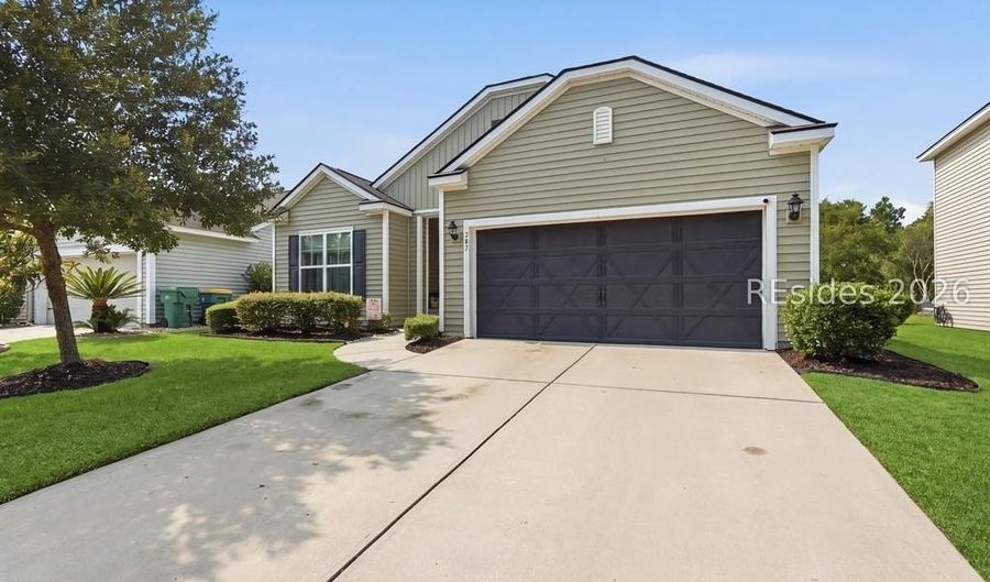 207 Heritage Pkwy, Bluffton, SC 29910 - 3 Beds, 2 Bath