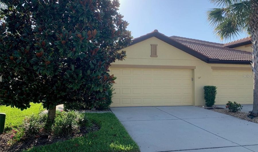 5409 SUNSET FALLS Dr, Apollo Beach, FL 33572 - 2 Beds, 2 Bath