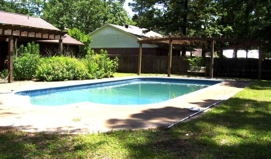 1331 GRANT St, Ashdown, AR 71822 - 3 Beds, 2 Bath