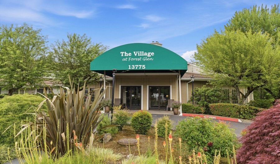 13775 SW SCHOLLS FERRY Rd 217, Beaverton, OR 97008 - 1 Beds, 1 Bath