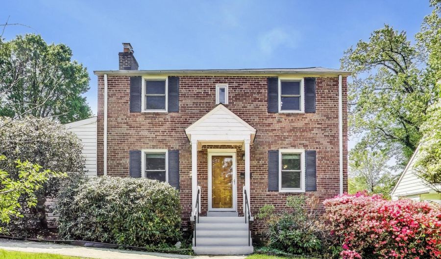 4600 JONES BRIDGE Rd, Bethesda, MD 20814 - 3 Beds, 3 Bath