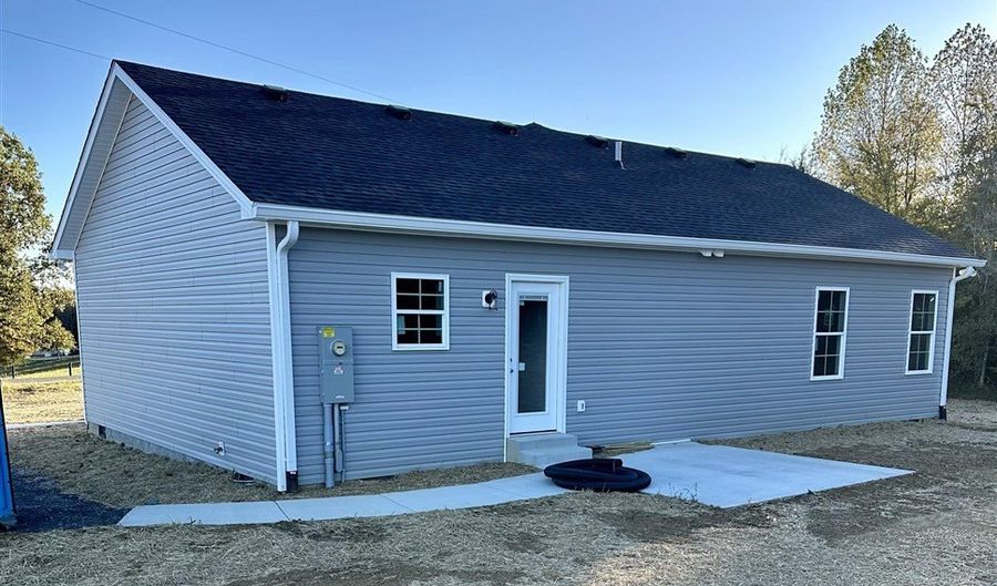 1918 Pleasant Ridge Church Rd, Adolphus, KY 42164 - 3 Beds, 2 Bath