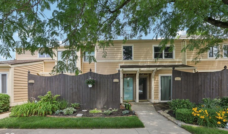 5152 Coppertree Ln, Avon, IN 46123 - 2 Beds, 2 Bath
