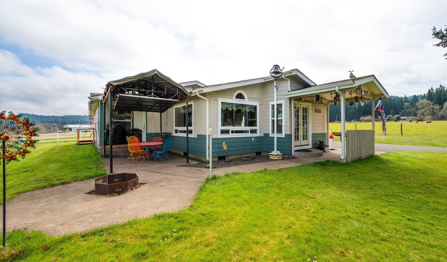 24496 VAUGHN Rd, Veneta, OR 97487 - 3 Beds, 2 Bath