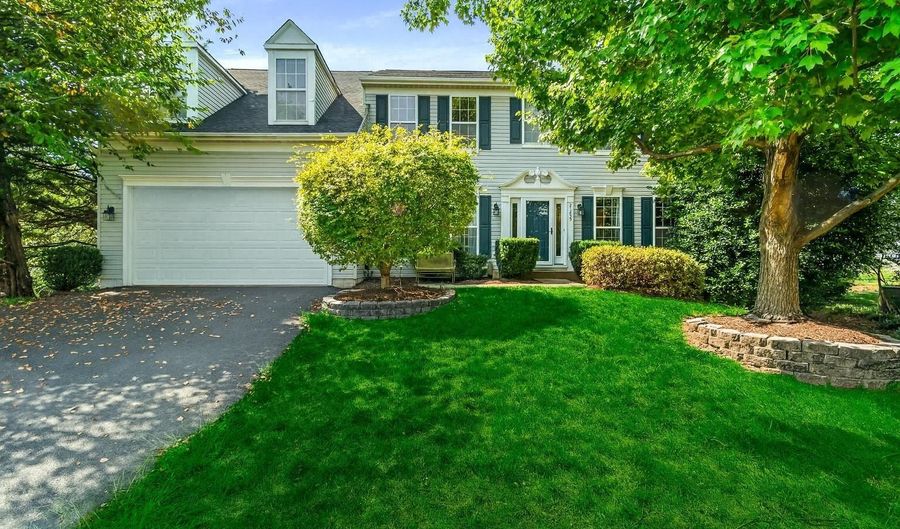 21255 OLIVE GREEN Ct, Ashburn, VA 20147 - 5 Beds, 4 Bath