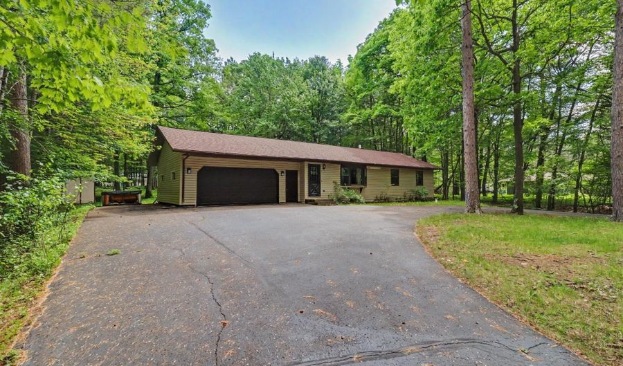 11075 WOLFF Rd, Arbor Vitae, WI 54568 - 3 Beds, 2 Bath