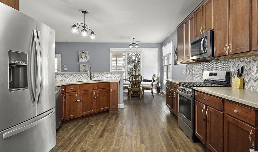 12167 SNUG HARBOR Rd, Berlin, MD 21811 - 5 Beds, 4 Bath