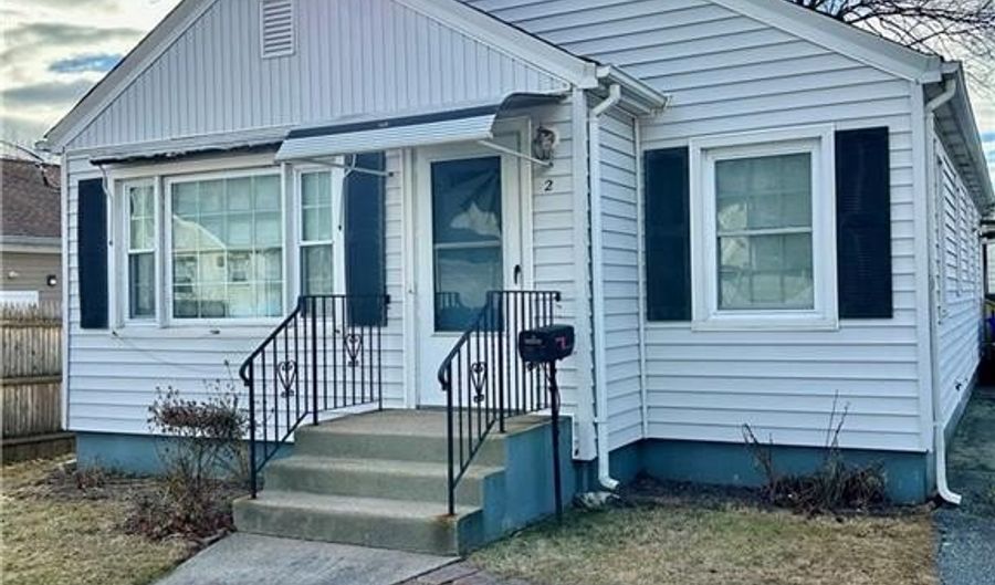 2 Locust Ave, North Providence, RI 02911 - 3 Beds, 2 Bath