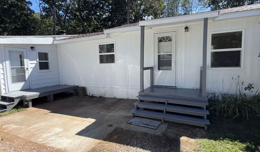 133 W Main St TRLR A9, Clinton, CT 06413 - 3 Beds, 1 Bath