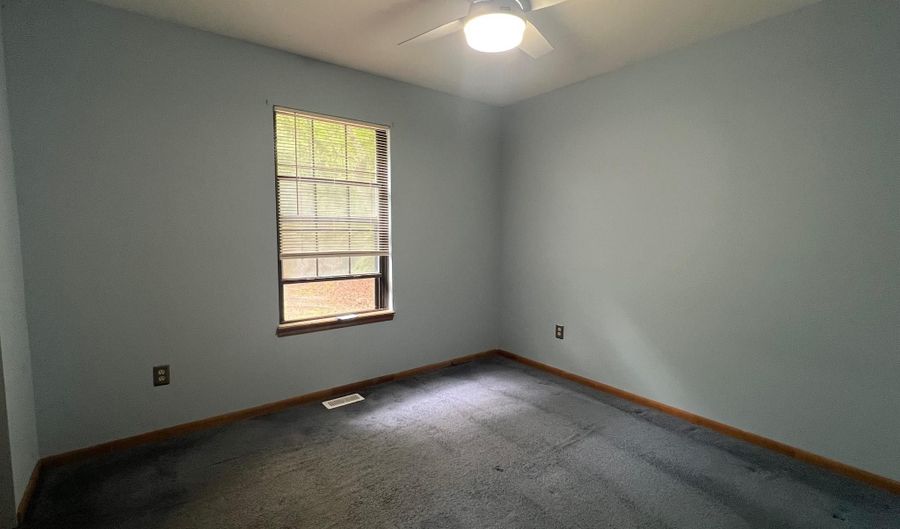 125 LOWER SHORE Rd, Barnegat, NJ 08005 - 3 Beds, 2 Bath
