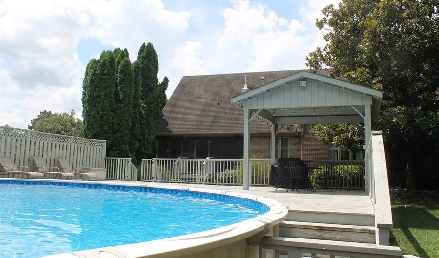43 Sumner Ave, Alvaton, KY 42122 - 5 Beds, 4 Bath