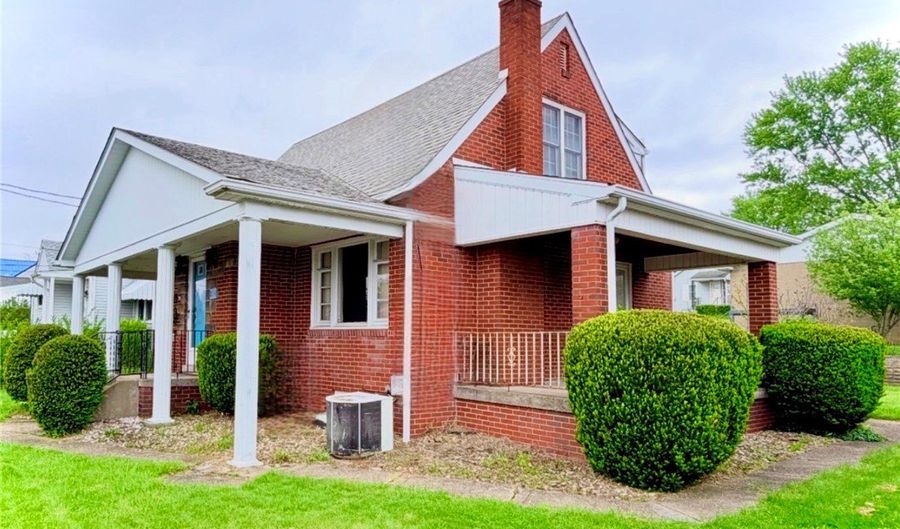 804 Grand Ave, Aliquippa, PA 15001 - 3 Beds, 0 Bath