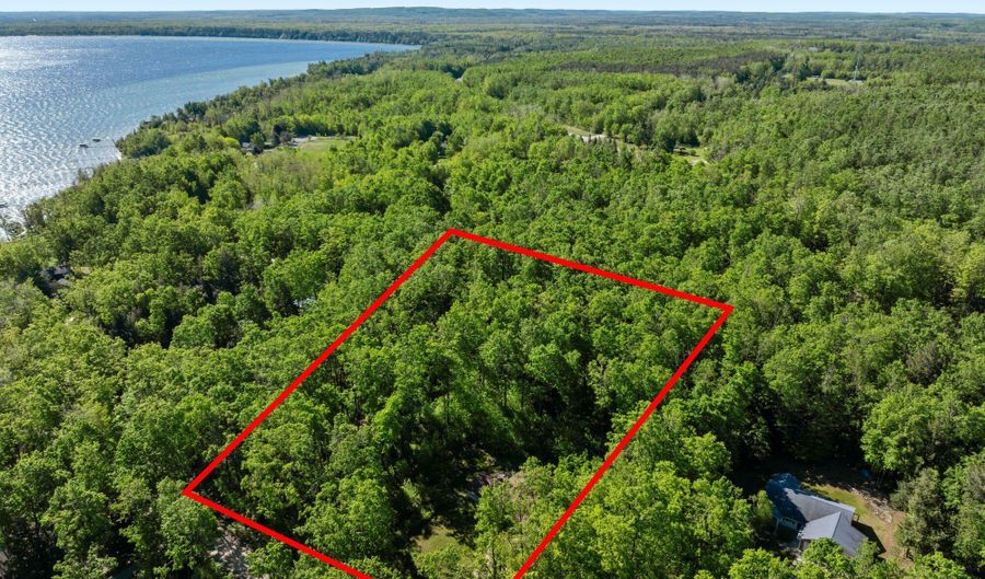 9707 ROGERS Rd, Alanson, MI 49706 - 3 Beds, 2 Bath
