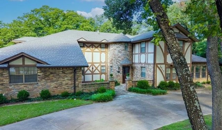 2717 Ridgeway St, Ardmore, OK 73401 - 4 Beds, 3 Bath