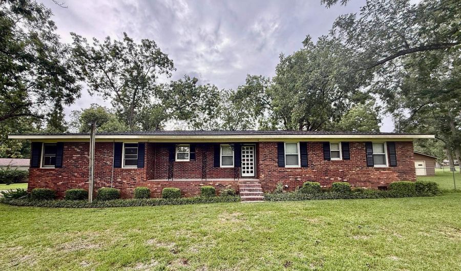 5741 Lawrence Ct, Macon, GA 31216 - 3 Beds, 2 Bath