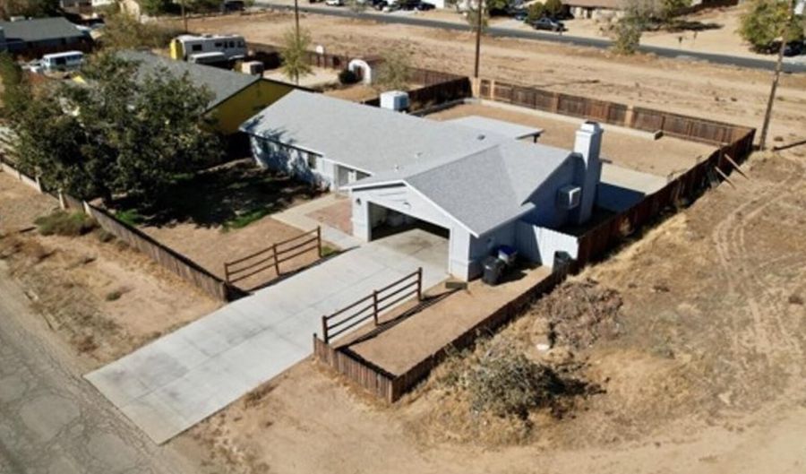 8913 Eucalyptus Ave, California City, CA 93505 - 3 Beds, 2 Bath