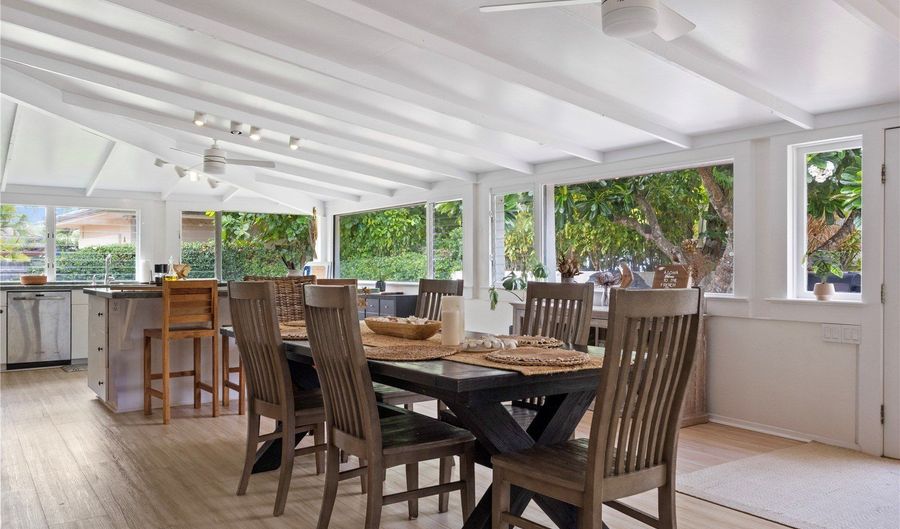 32 Pilipu Pl A, Kailua, HI 96734 - 4 Beds, 2 Bath
