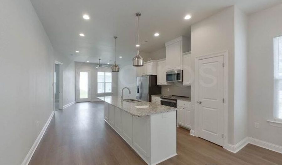 4816 W Dacha Ln, Baton Rouge, LA 70817 - 3 Beds, 2 Bath