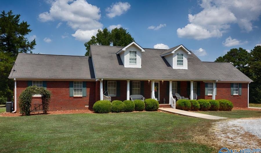 17281 Huntsville Brownsferry Rd, Athens, AL 35611 - 3 Beds, 3 Bath