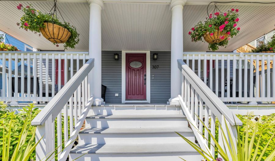 307 6th Ave B, Asbury Park, NJ 07712 - 3 Beds, 2 Bath