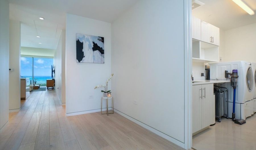1118 Ala Moana Blvd 2806, Honolulu, HI 96814 - 3 Beds, 3 Bath