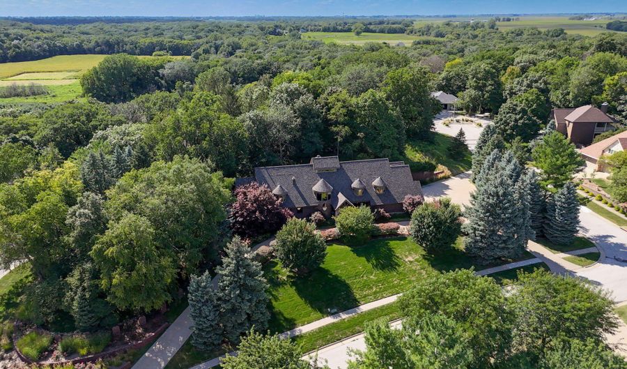 2705 Ridgetop Rd, Ames, IA 50014 - 4 Beds, 4 Bath