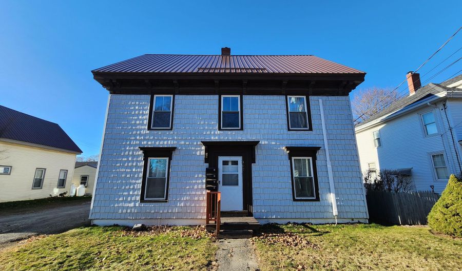 107 State St, Brewer, ME 04412 - 0 Beds, 4 Bath
