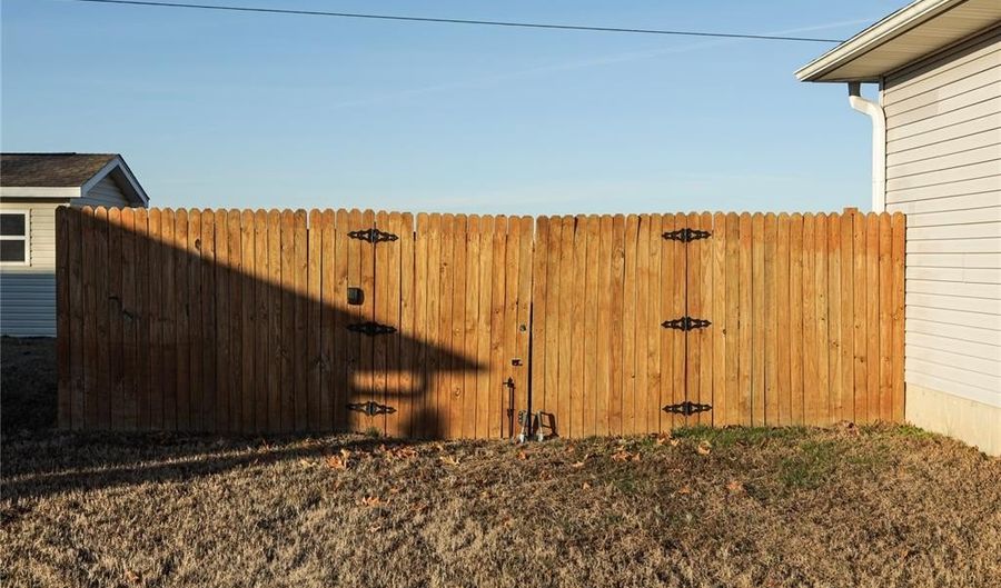 105 Tupelo St, Advance, MO 63730 - 3 Beds, 3 Bath