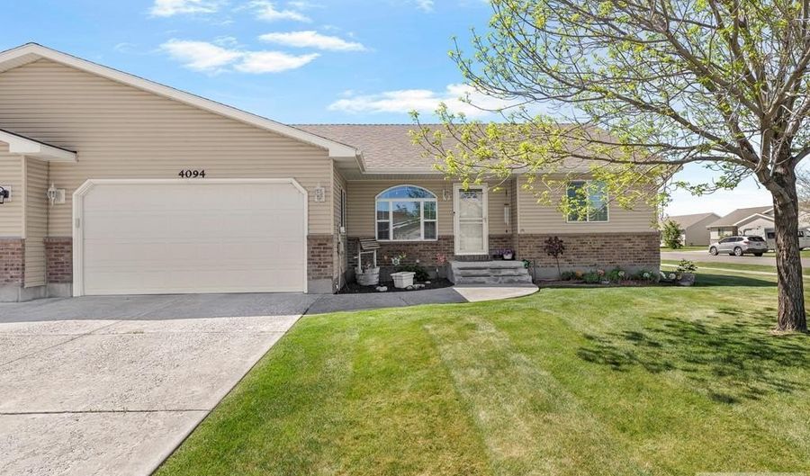 4094 Mathews Dr, Ammon, ID 83406 - 2 Beds, 2 Bath