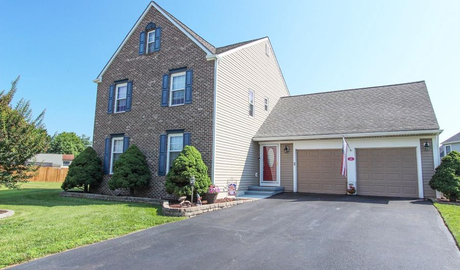 18 REGAL Ct, Bear, DE 19701 - 3 Beds, 3 Bath