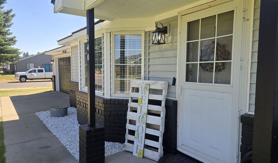 940 S Campbell St, Airway Heights, WA 99001 - 3 Beds, 0 Bath