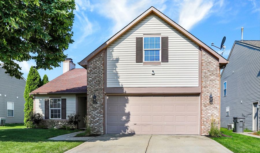 8426 Fort Sumter Dr, Indianapolis, IN 46227 - 4 Beds, 2 Bath