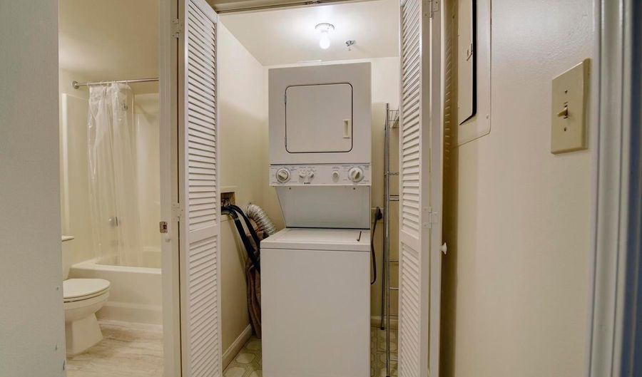 1001 N RANDOLPH St 215, Arlington, VA 22201 - 1 Beds, 1 Bath