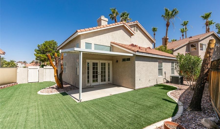 70 Magical Mystery Ln, Henderson, NV 89074 - 3 Beds, 2 Bath