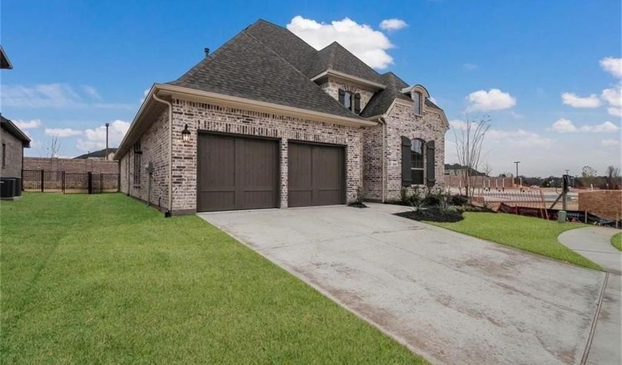 860 Avery St, Allen, TX 75013 - 3 Beds, 3 Bath