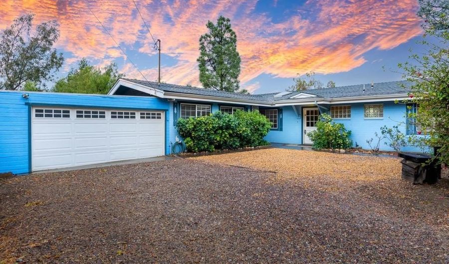 668 Starbright Ln, Alpine, CA 91901 - 3 Beds, 2 Bath