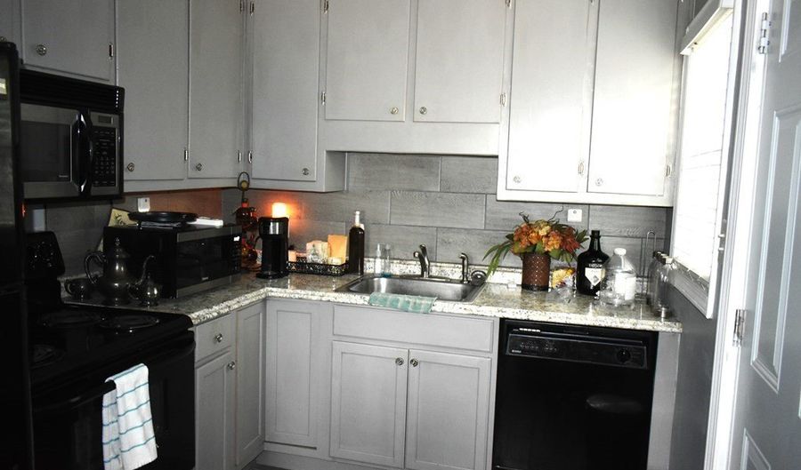 634 ELEVENTH Ave, Albany, GA 31701 - 3 Beds, 1 Bath