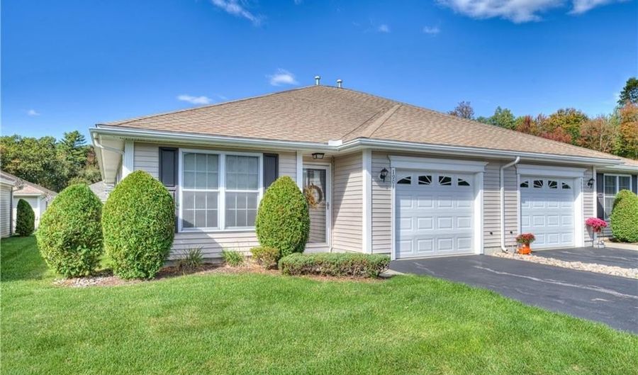 1901 Village Green Cir, Coventry, RI 02816 - 2 Beds, 2 Bath