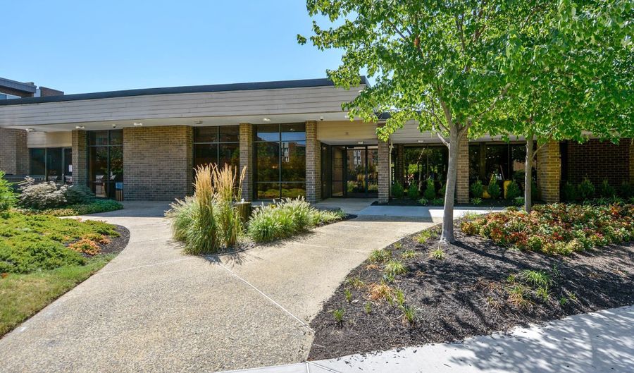 60 S VAN DORN St 210, Alexandria, VA 22304 - 2 Beds, 2 Bath