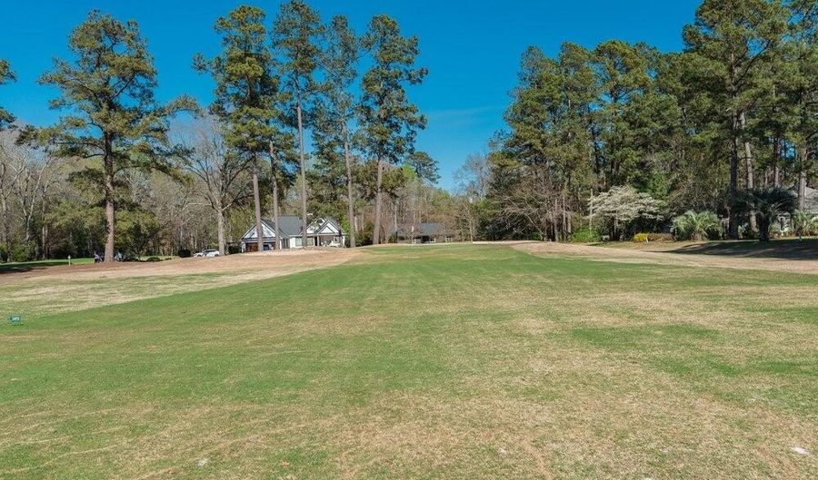 235 River Dr, Barnwell, SC 29812 - 5 Beds, 4 Bath