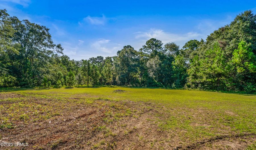 160 Bruce K Smalls Dr, Beaufort, SC 29906 - 4 Beds, 2 Bath